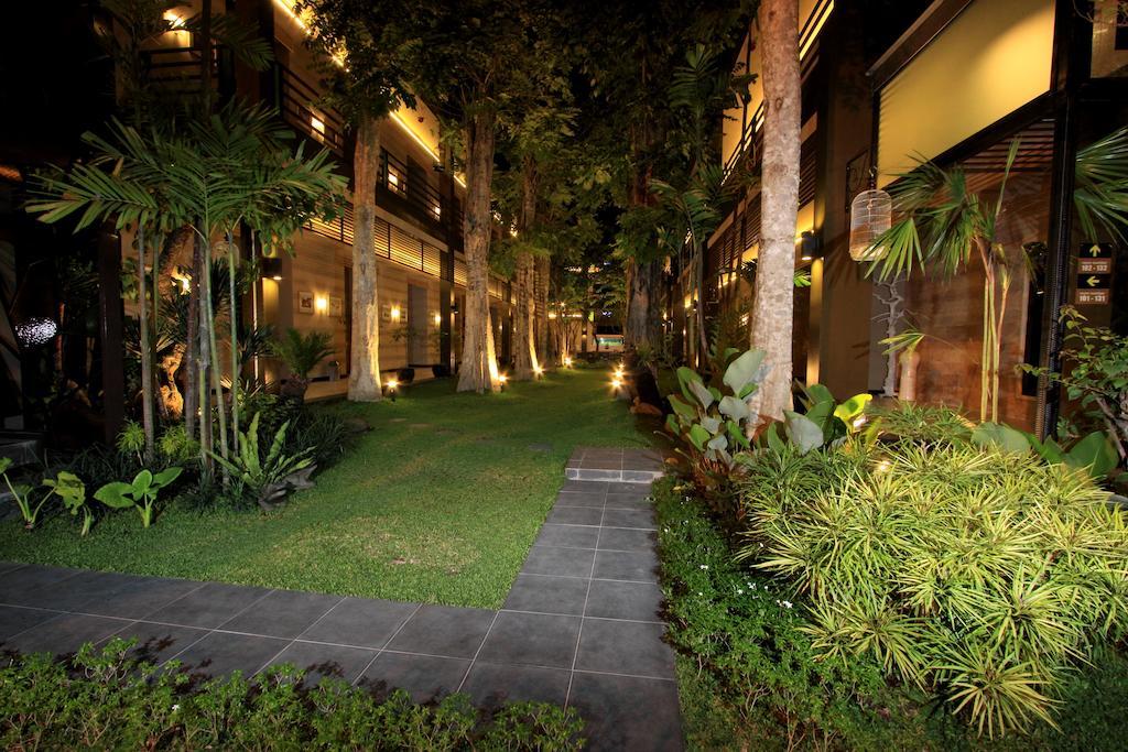 Savita Garden Inn Yogyakarta Exterior foto