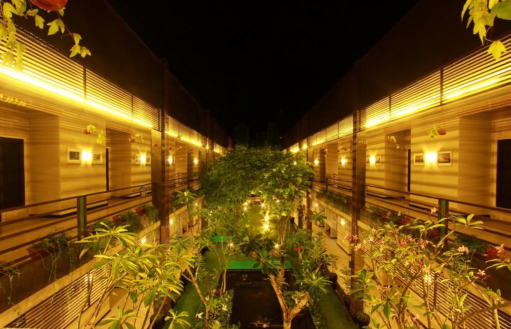 Savita Garden Inn Yogyakarta Exterior foto