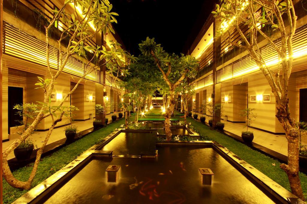 Savita Garden Inn Yogyakarta Exterior foto