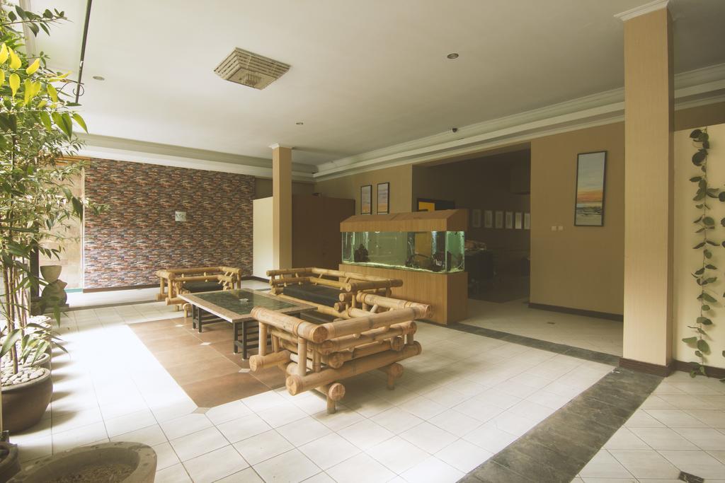 Savita Garden Inn Yogyakarta Exterior foto